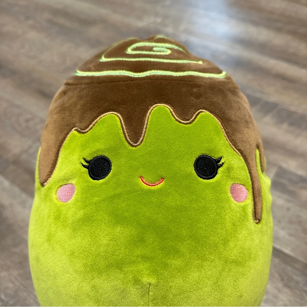 Squishmallows Malta the Matcha Cinnamon Roll Lime Green Plush